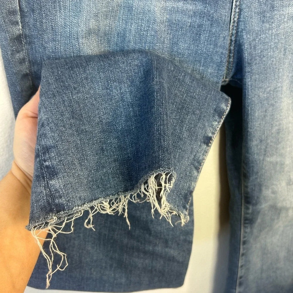 AG Jeans Farrah Boot High Rise denim Medium wash, raw him size 32 R - Picture 10 of 15